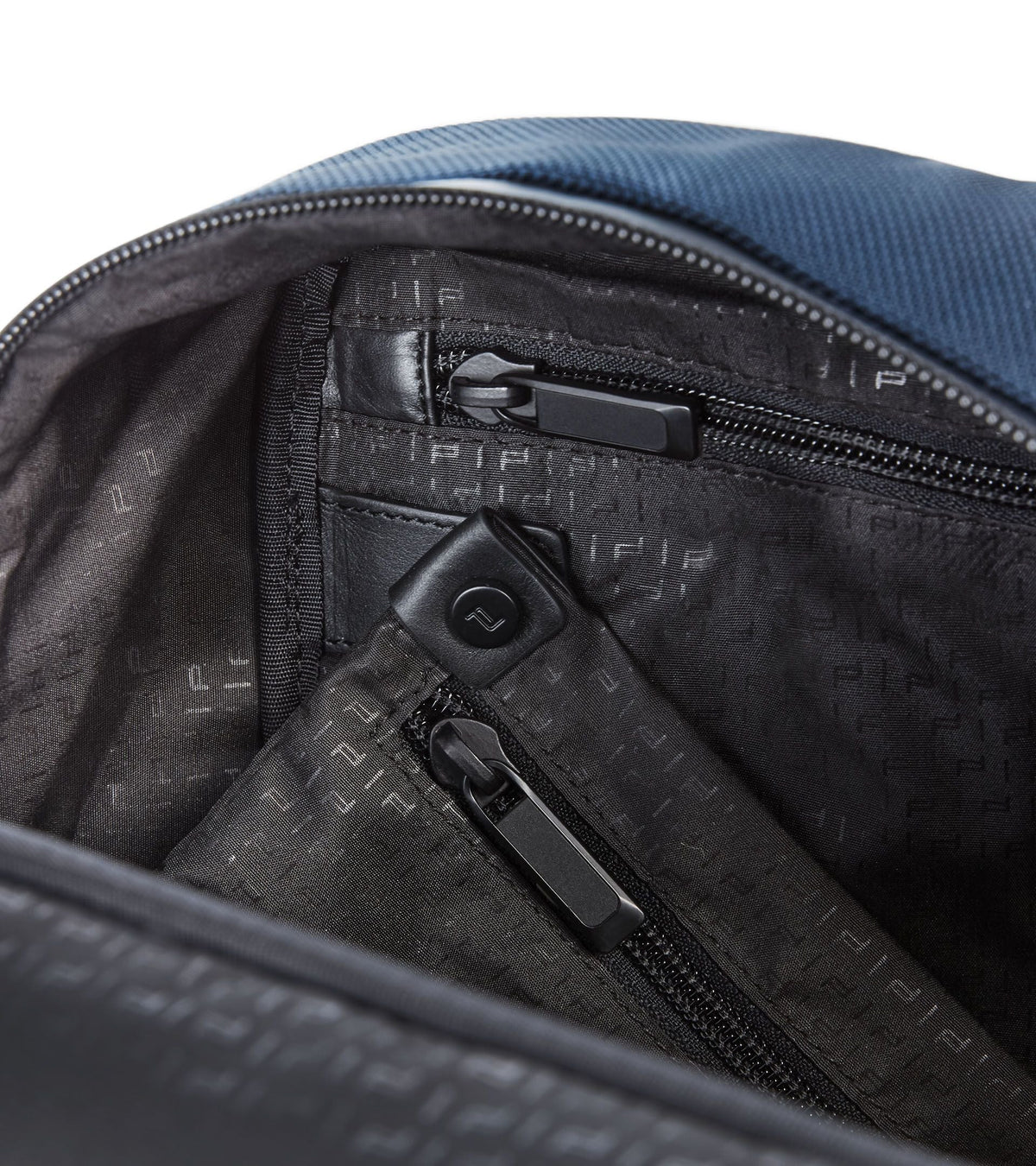 Roadster Pro Weekender